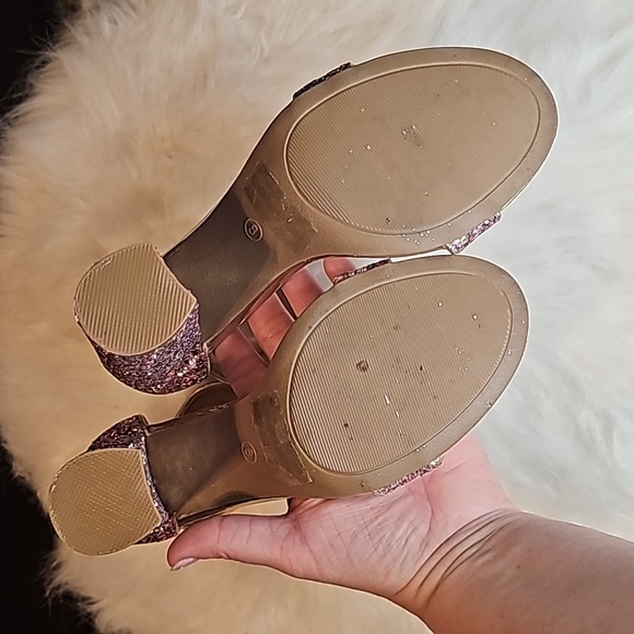 Pink GLITTER Heels!! - Picture 8 of 15